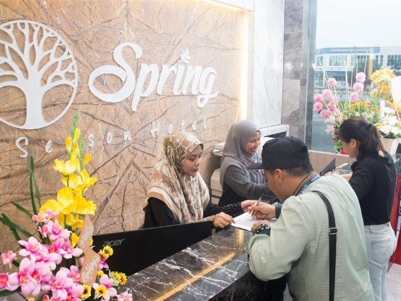 Spring Season Hotel Muar Exteriér fotografie