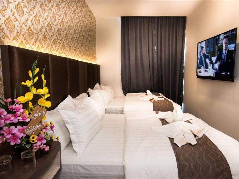 Spring Season Hotel Muar Exteriér fotografie