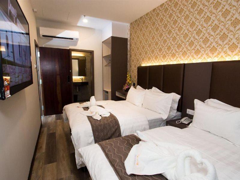 Spring Season Hotel Muar Exteriér fotografie